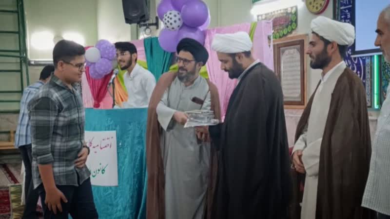 اختتاميه کلاسهاي تابستاني کانون بابالحوائج مسجد قمر بنيهاشم(ع) خمين