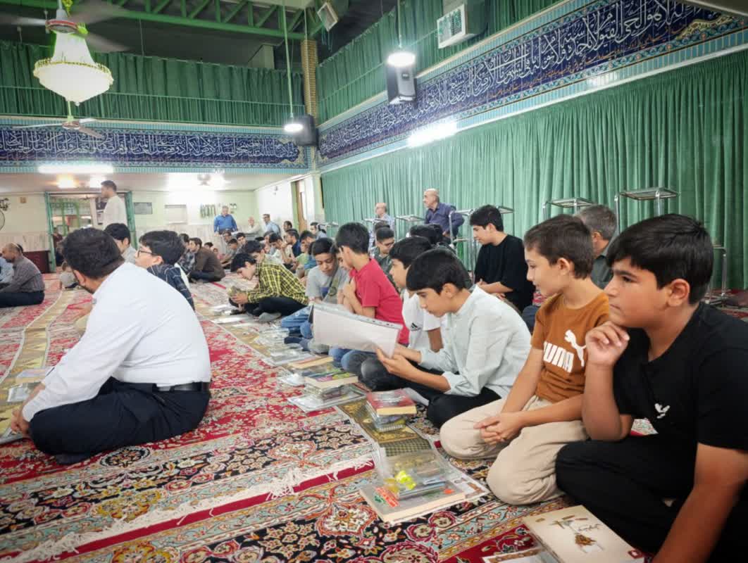 اختتاميه کلاسهاي تابستاني کانون بابالحوائج مسجد قمر بنيهاشم(ع) خمين