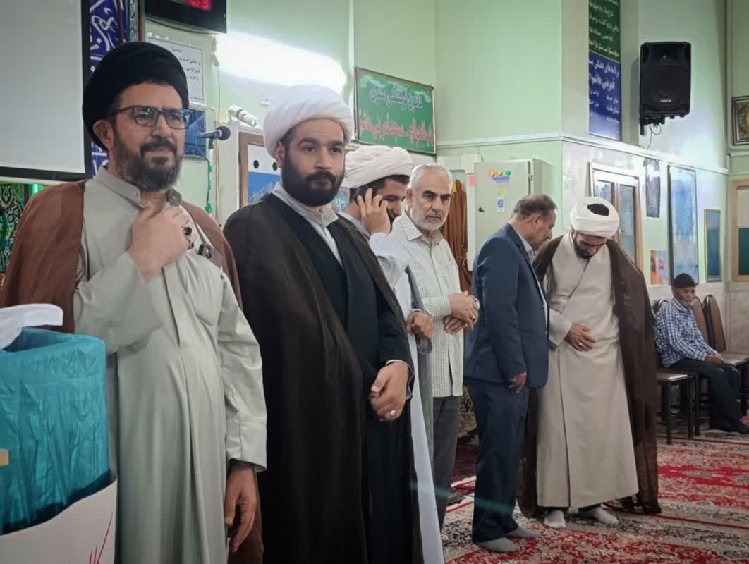 اختتاميه کلاسهاي تابستاني کانون بابالحوائج مسجد قمر بنيهاشم(ع) خمين