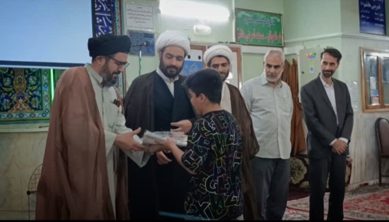 اختتاميه کلاسهاي تابستاني کانون بابالحوائج مسجد قمر بنيهاشم(ع) خمين